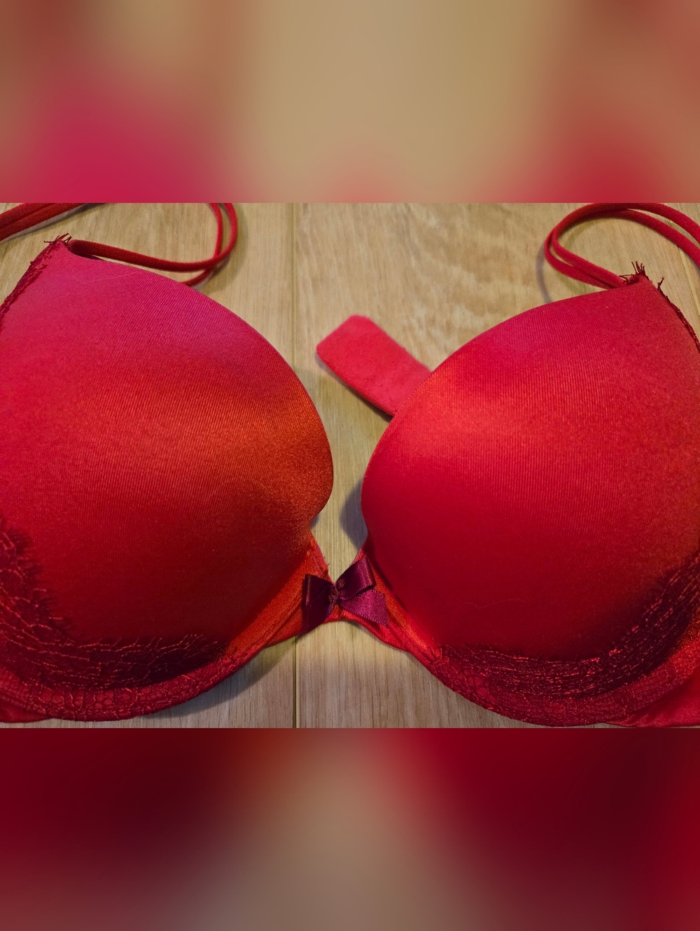 Red Victoria's Secret Very Sexy Push-Up Bra 36B